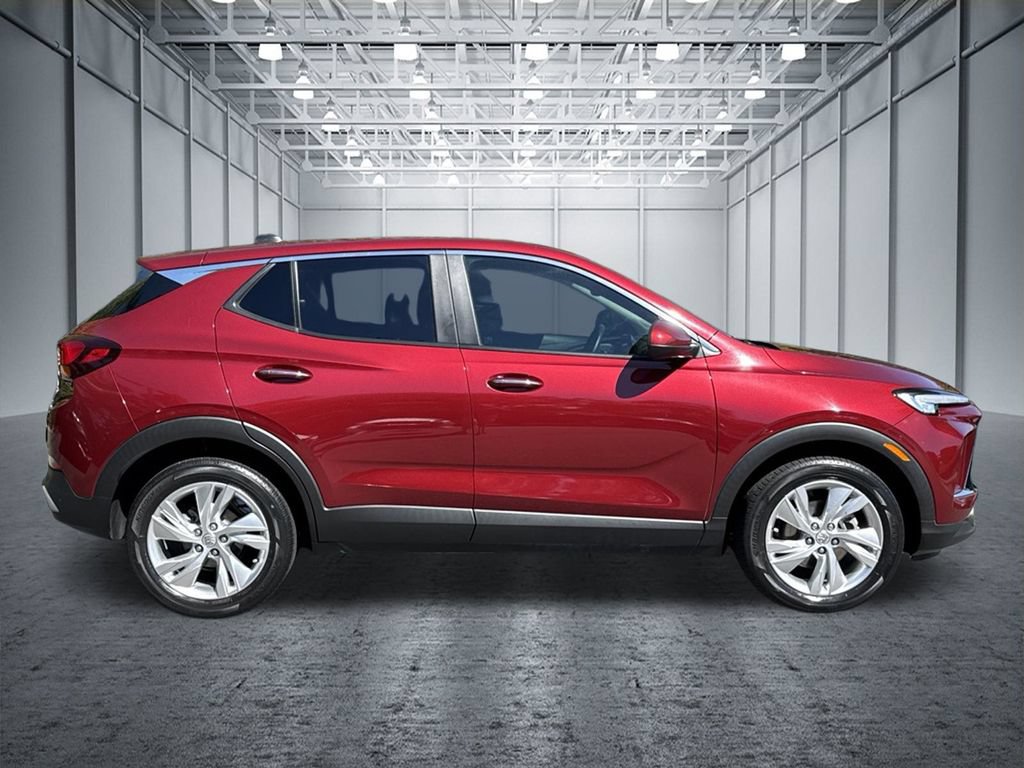 Used 2024 Buick Encore GX Preferred w/ Comfort Package FWD image 8