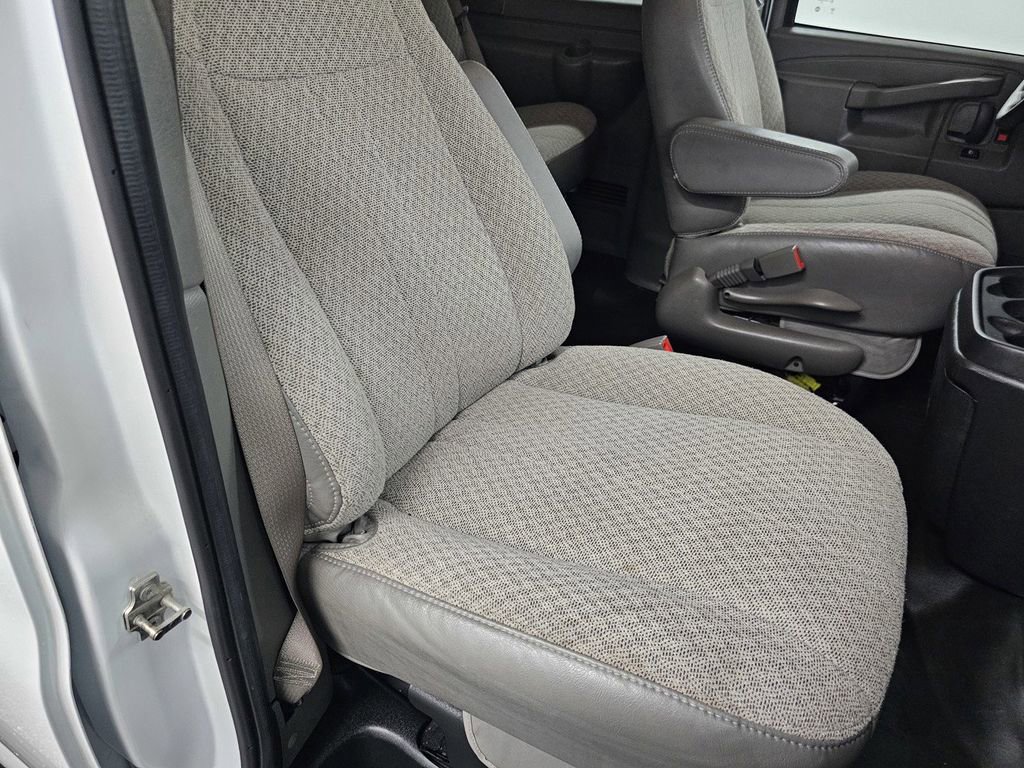 Used 2023 Chevrolet Express 3500 LS RWD image 19
