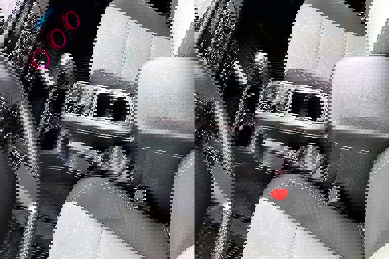 Certified 2021 Toyota Tacoma TRD Off-Road image 16