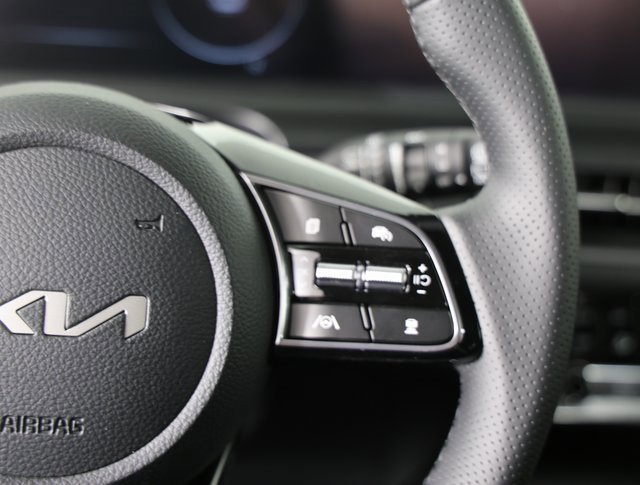 New 2025 Kia Seltos SX w/ SX Sunroof Package image 15