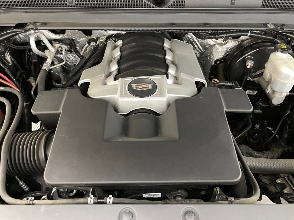 Used 2017 Cadillac Escalade Luxury AWD/4WD image 56