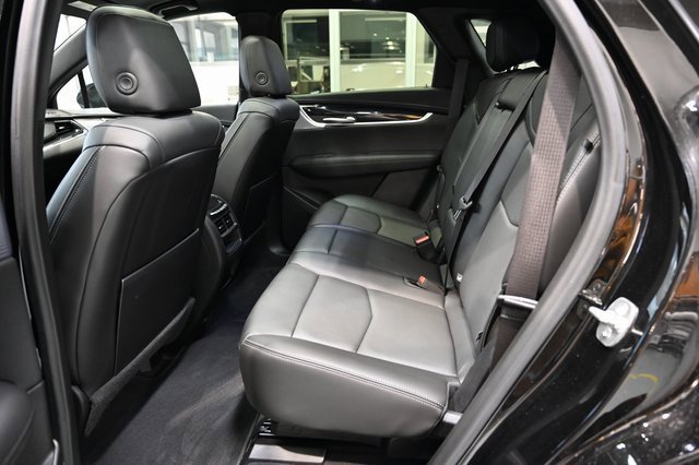 Used 2025 Cadillac XT5 Premium Luxury image 11