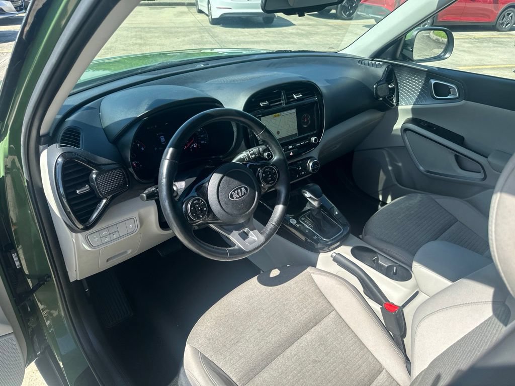 Used 2020 Kia Soul EX FWD image 13