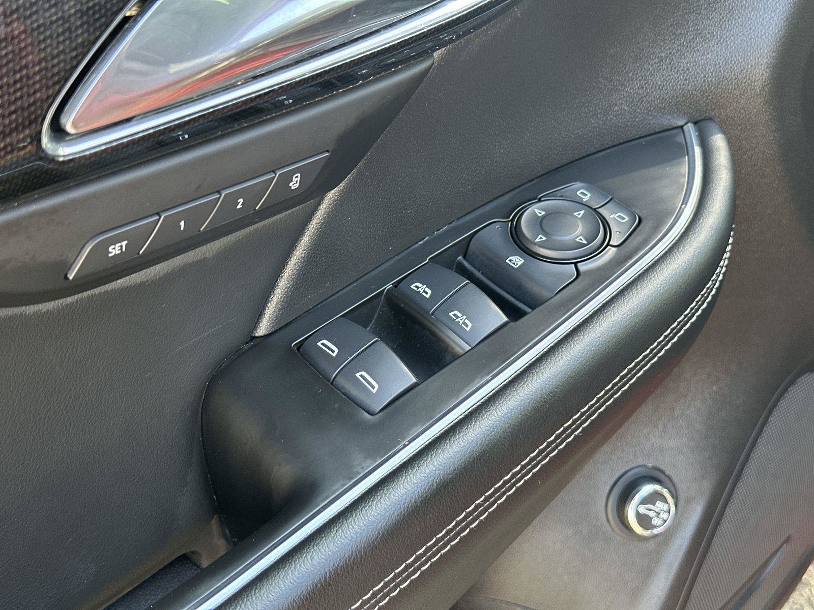 Used 2023 Buick Envision Essence FWD image 21