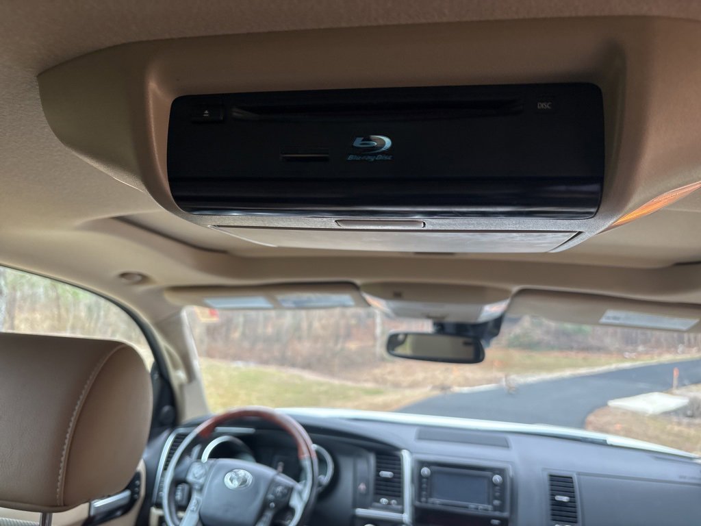 Used 2018 Toyota Sequoia Platinum image 24