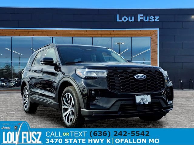 Used 2025 Ford Explorer ST-Line AWD/4WD image 1