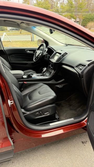 Used 2016 Ford Edge Titanium w/ Technology Package image 18
