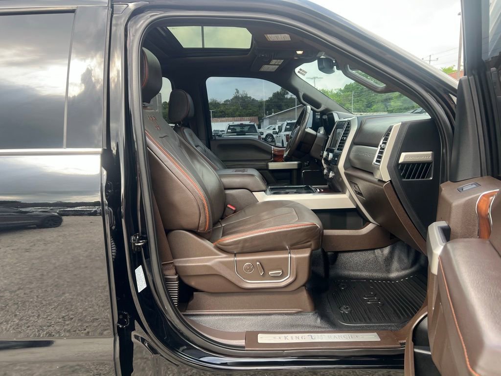 Used 2017 Ford F450 King Ranch w/ King Ranch Ultimate Package AWD/4WD image 25