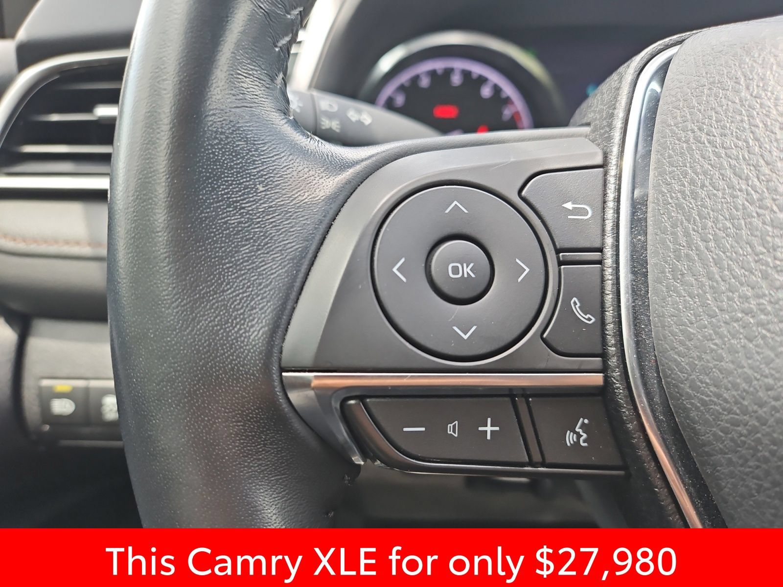 Used 2020 Toyota Camry XLE FWD image 30