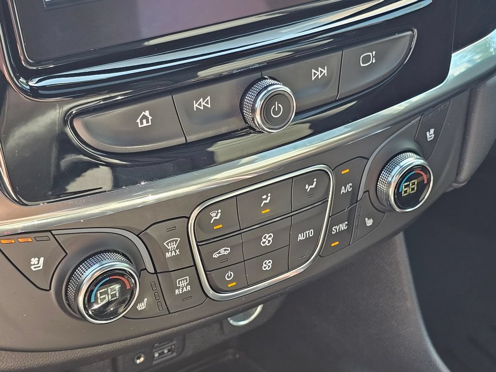 Used 2022 Chevrolet Traverse High Country AWD/4WD image 34