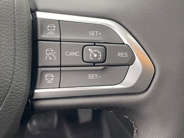 New 2026 Jeep Compass Limited image 18