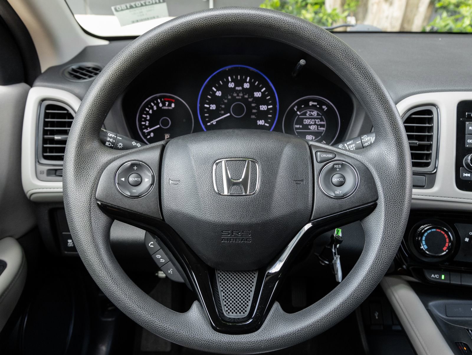 Used 2017 Honda HR-V LX image 13