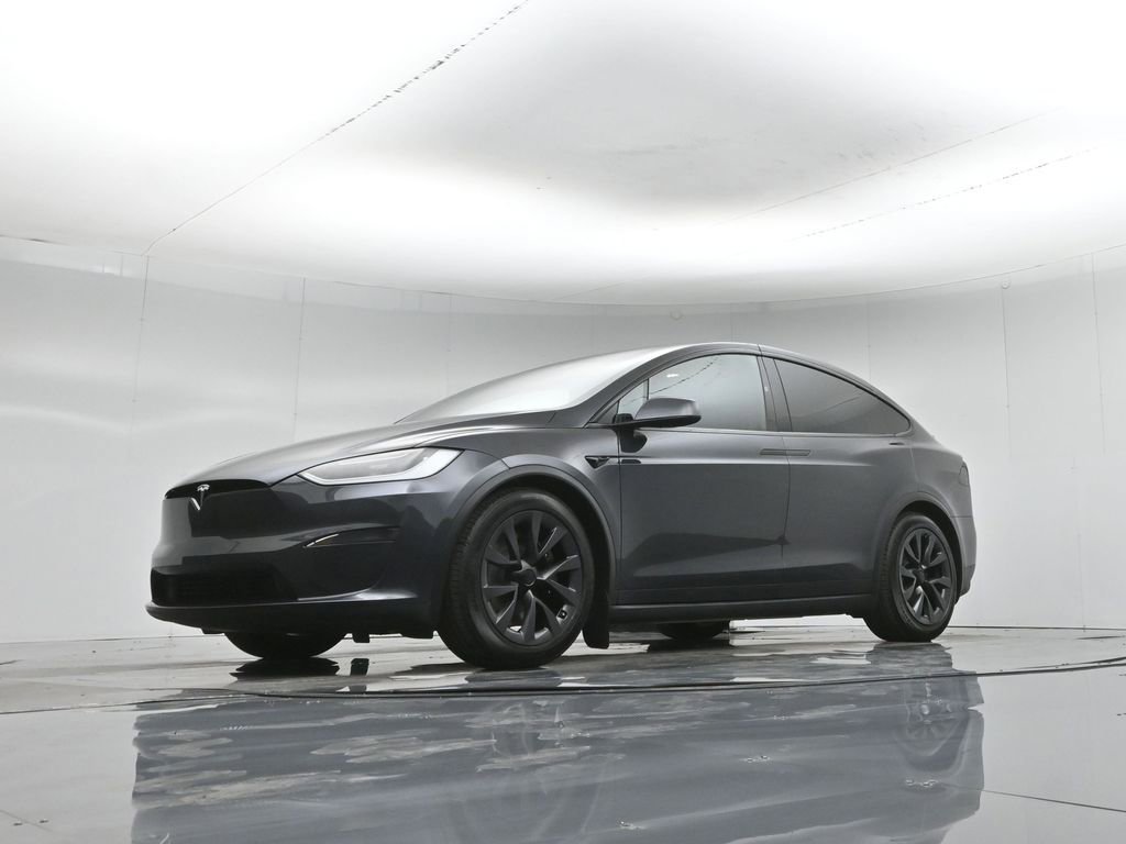 Used 2024 Tesla Model X image 40