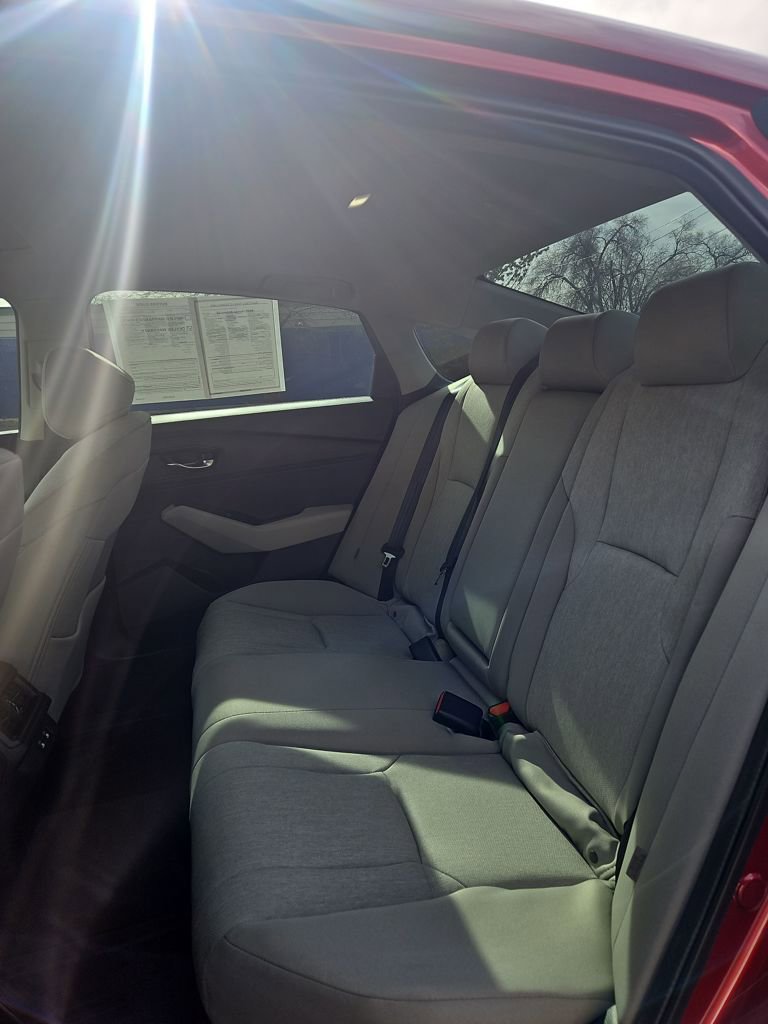 Used 2025 Honda Accord SE image 17