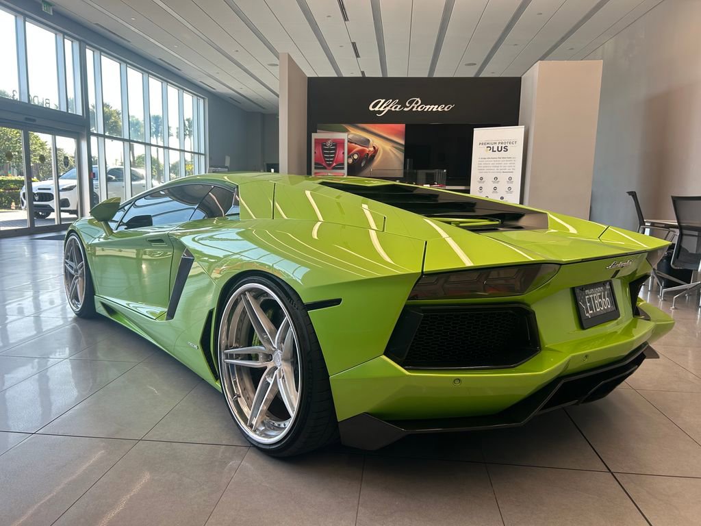 Used 2014 Lamborghini Aventador LP 700-4 AWD/4WD image 5