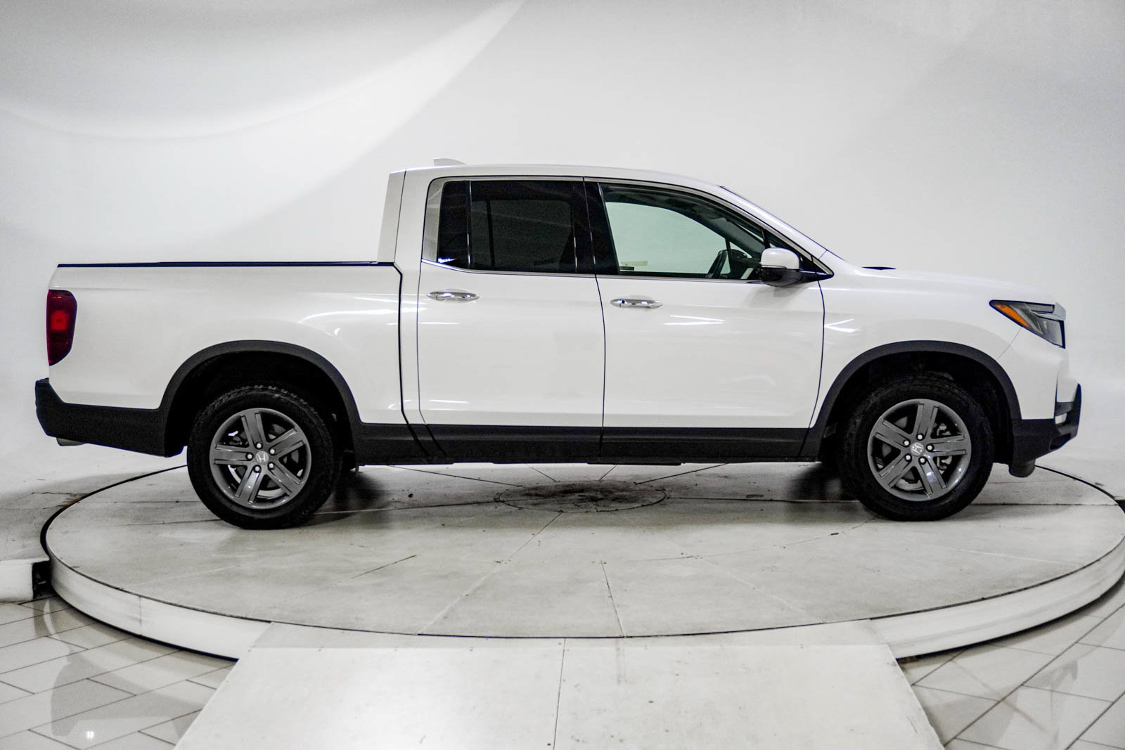 Used 2023 Honda Ridgeline RTL-E image 11