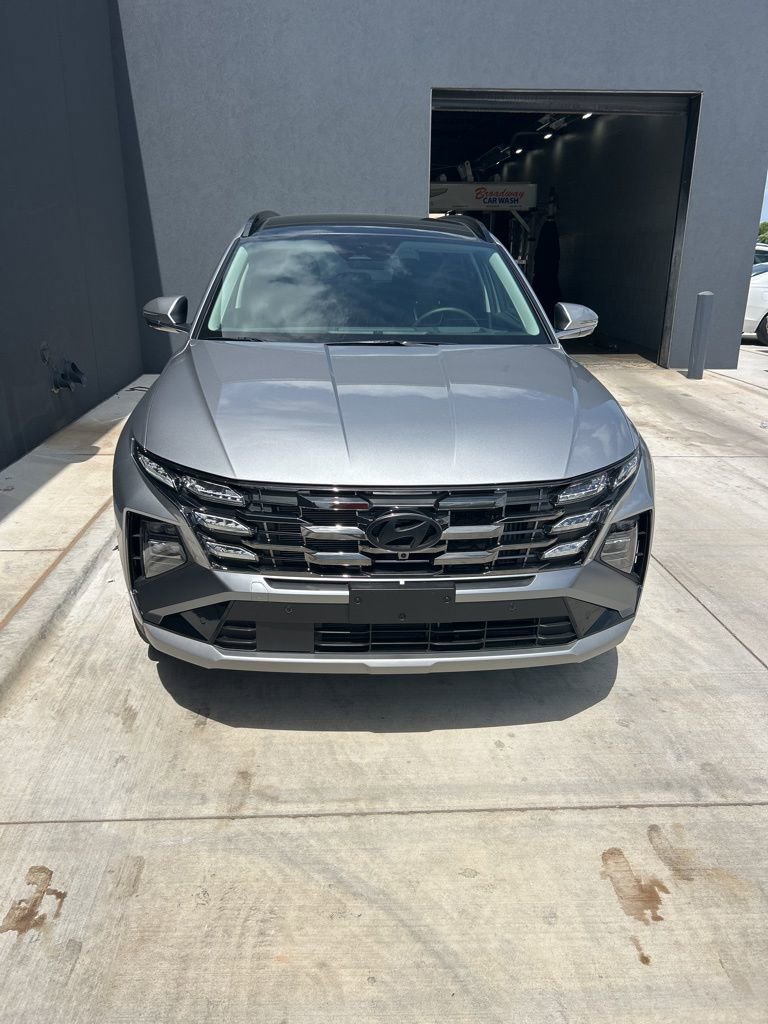 Certified 2026 Hyundai Tucson Limited image 2
