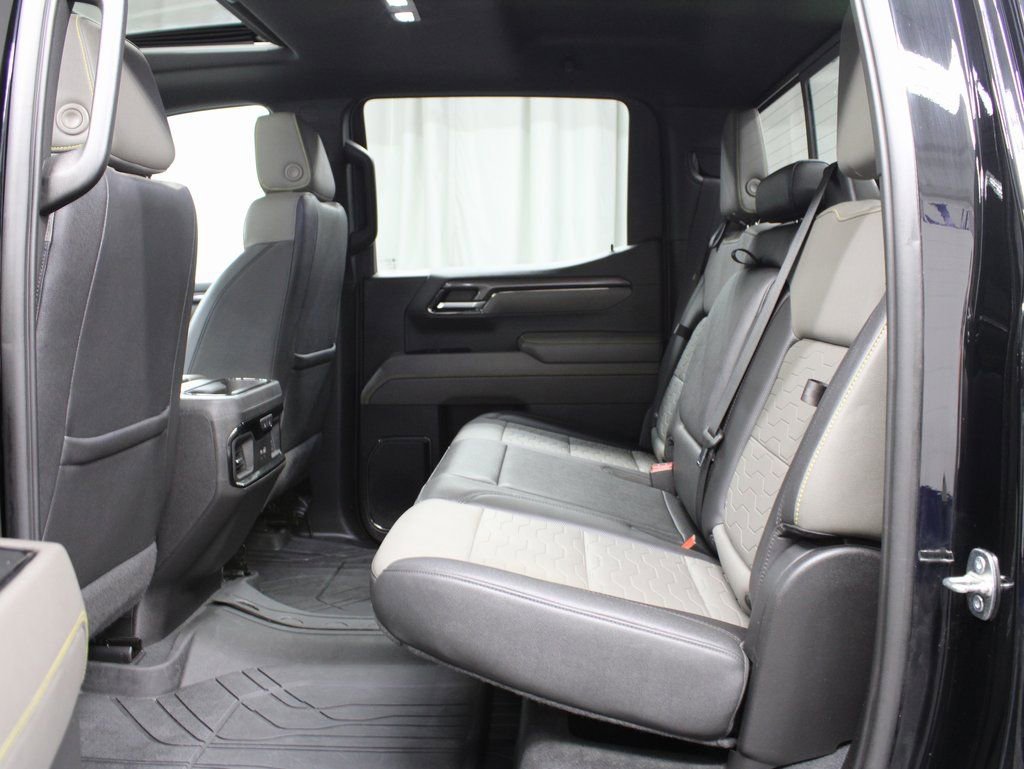 Used 2023 Chevrolet Silverado 1500 ZR2 w/ Technology Package image 10