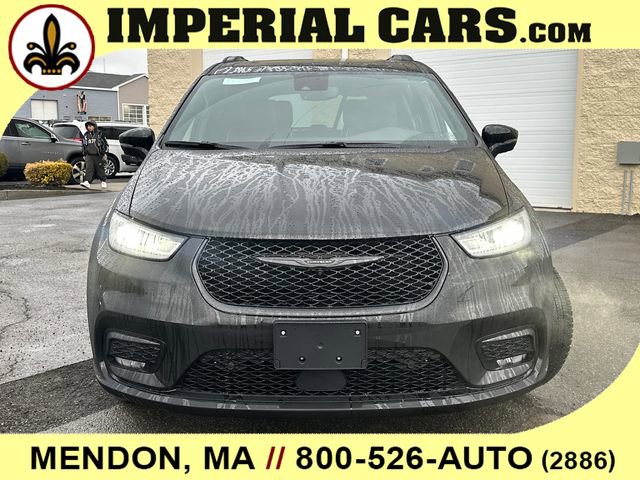 New 2026 Chrysler Pacifica Limited w/ S Appearance Package image 4