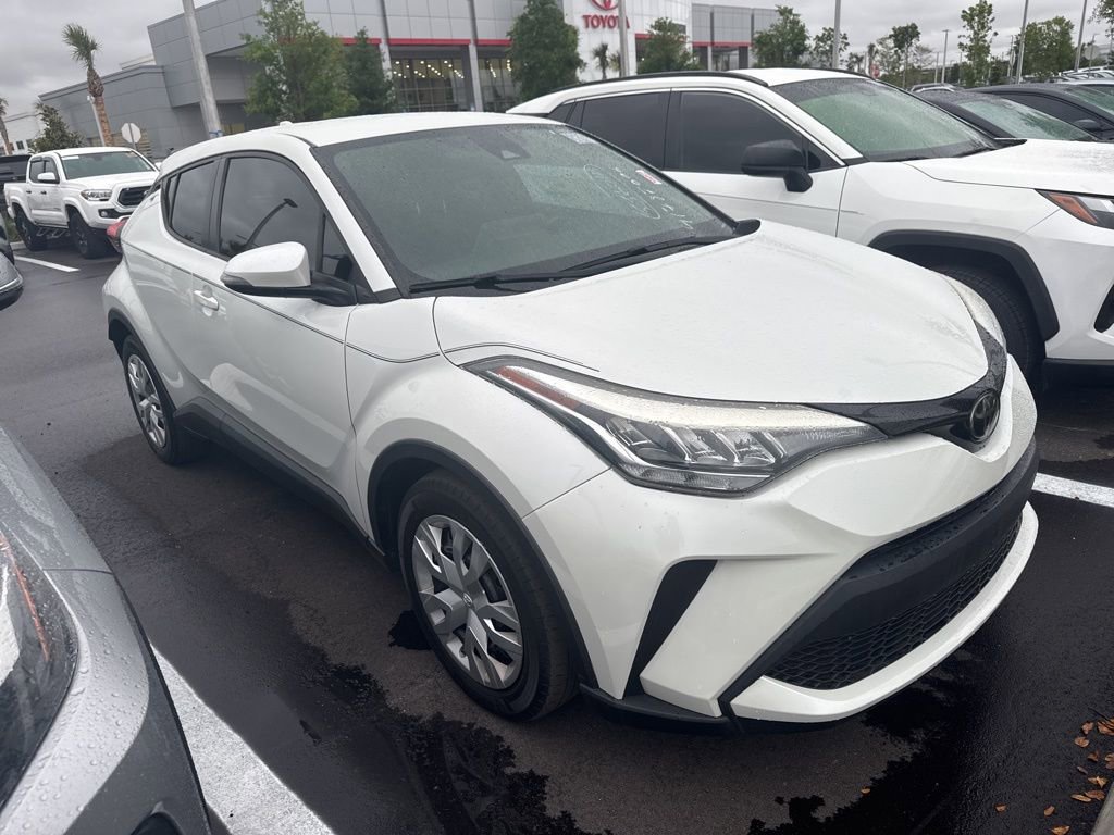 Used 2021 Toyota C-HR LE image 3
