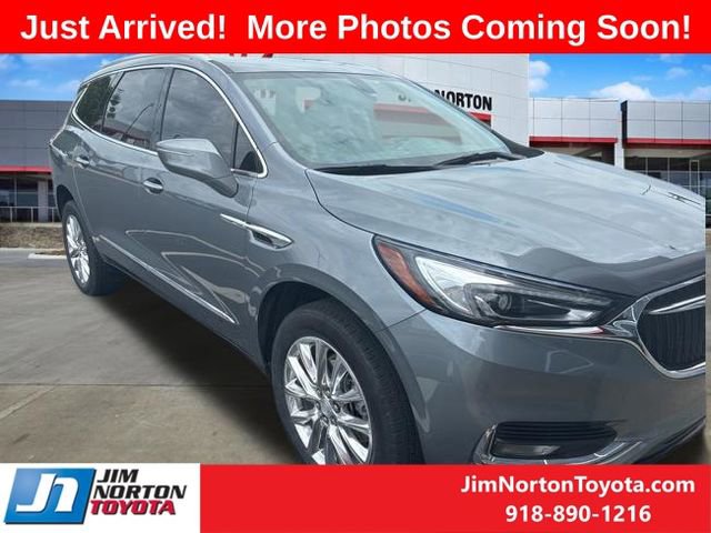Used 2021 Buick Enclave Essence FWD image 1