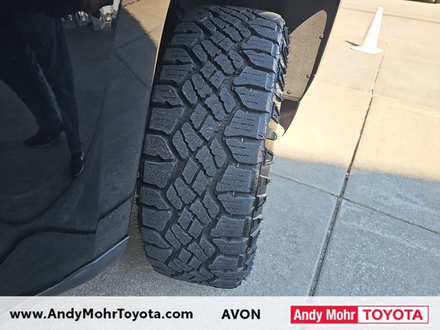 Used 2022 GMC Canyon AT4 image 39