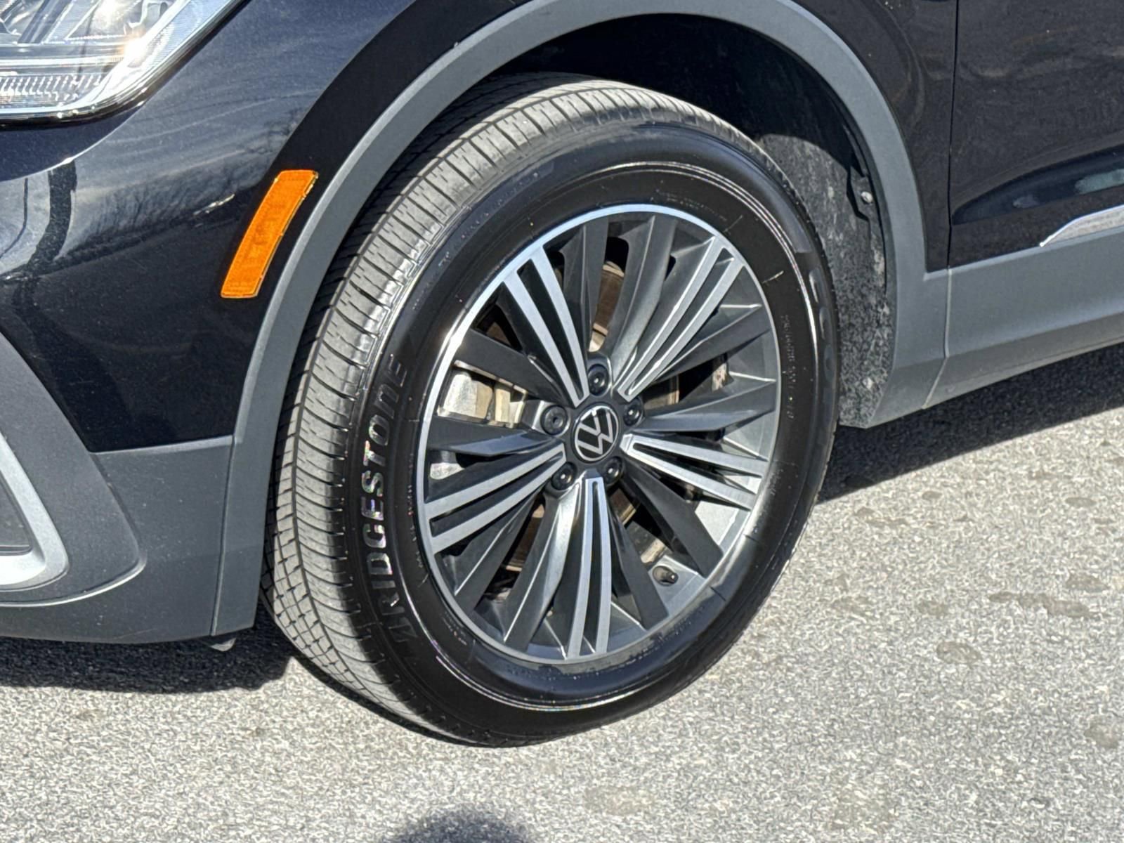Used 2024 Volkswagen Tiguan SE image 7