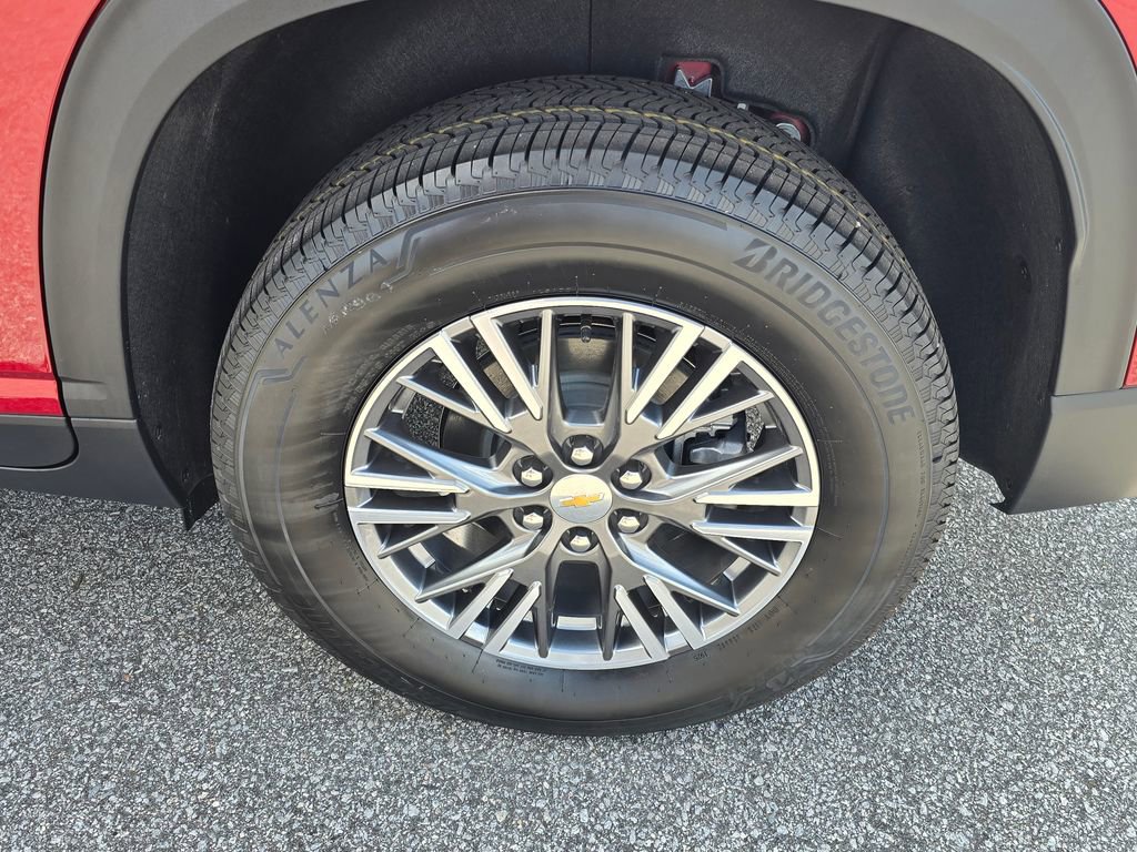 New 2026 Chevrolet Traverse LT w/ Driver Confidence Package image 24