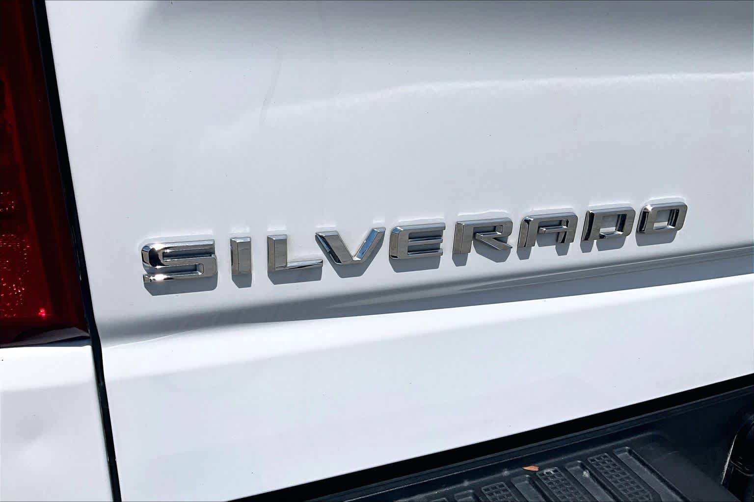 Used 2025 Chevrolet Silverado 1500 LT RWD image 31