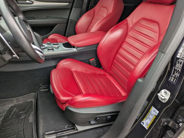 Used 2023 Alfa Romeo Stelvio Veloce image 12