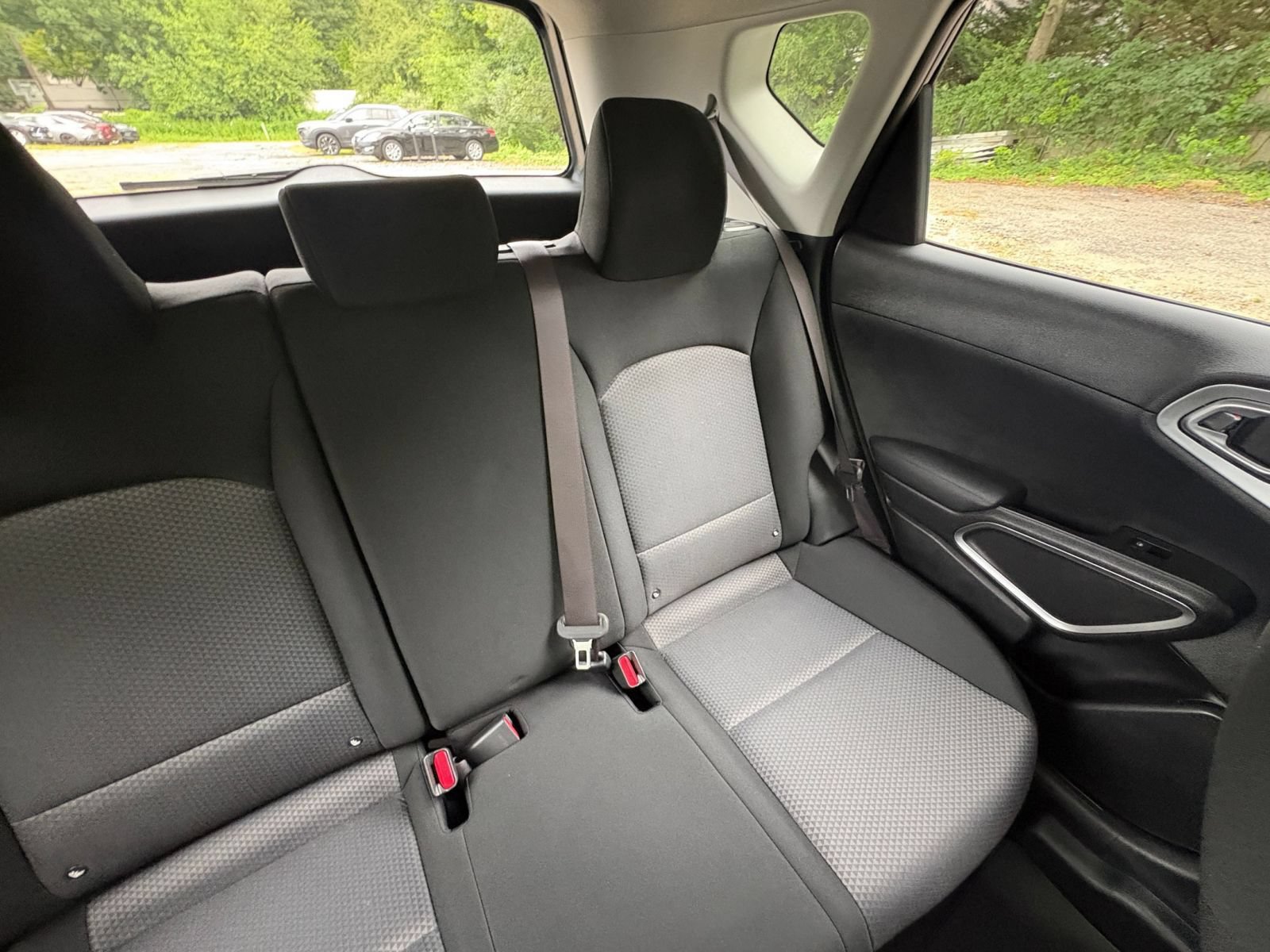 Used 2025 Kia Soul LX w/ LX Technology Package FWD image 35