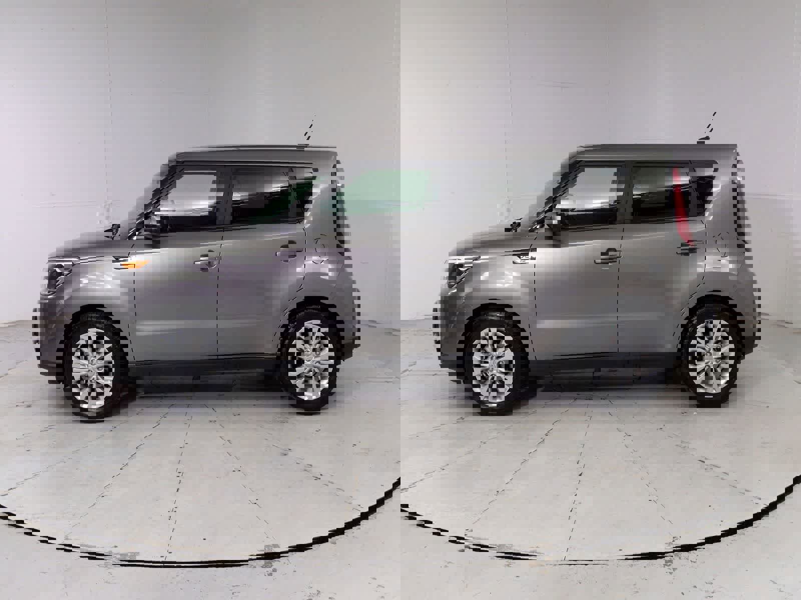 Used 2016 Kia Soul + w/ Primo Package image 3