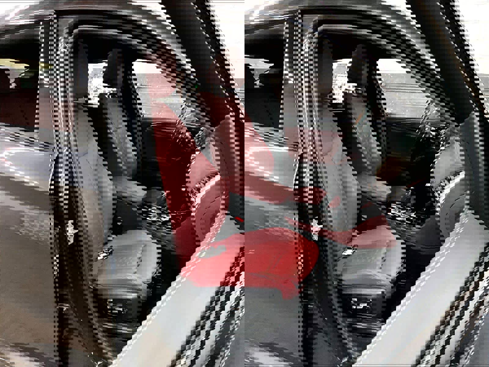 Used 2021 BMW X4 xDrive30i w/ M Sport Package image 10