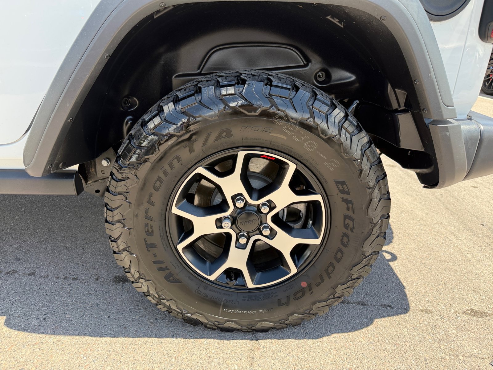 Used 2021 Jeep Wrangler Unlimited Rubicon w/ LED Lighting Group AWD/4WD image 26