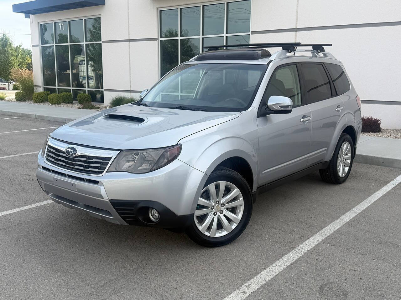 Used 2013 Subaru Forester 2.5XT Touring w/ Popular Pkg 2 AWD/4WD image 2