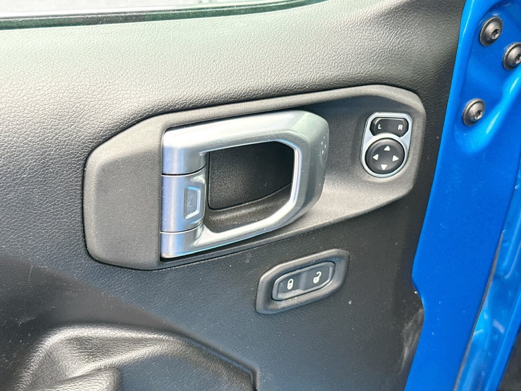 Certified 2023 Jeep Wrangler Unlimited AWD/4WD image 19