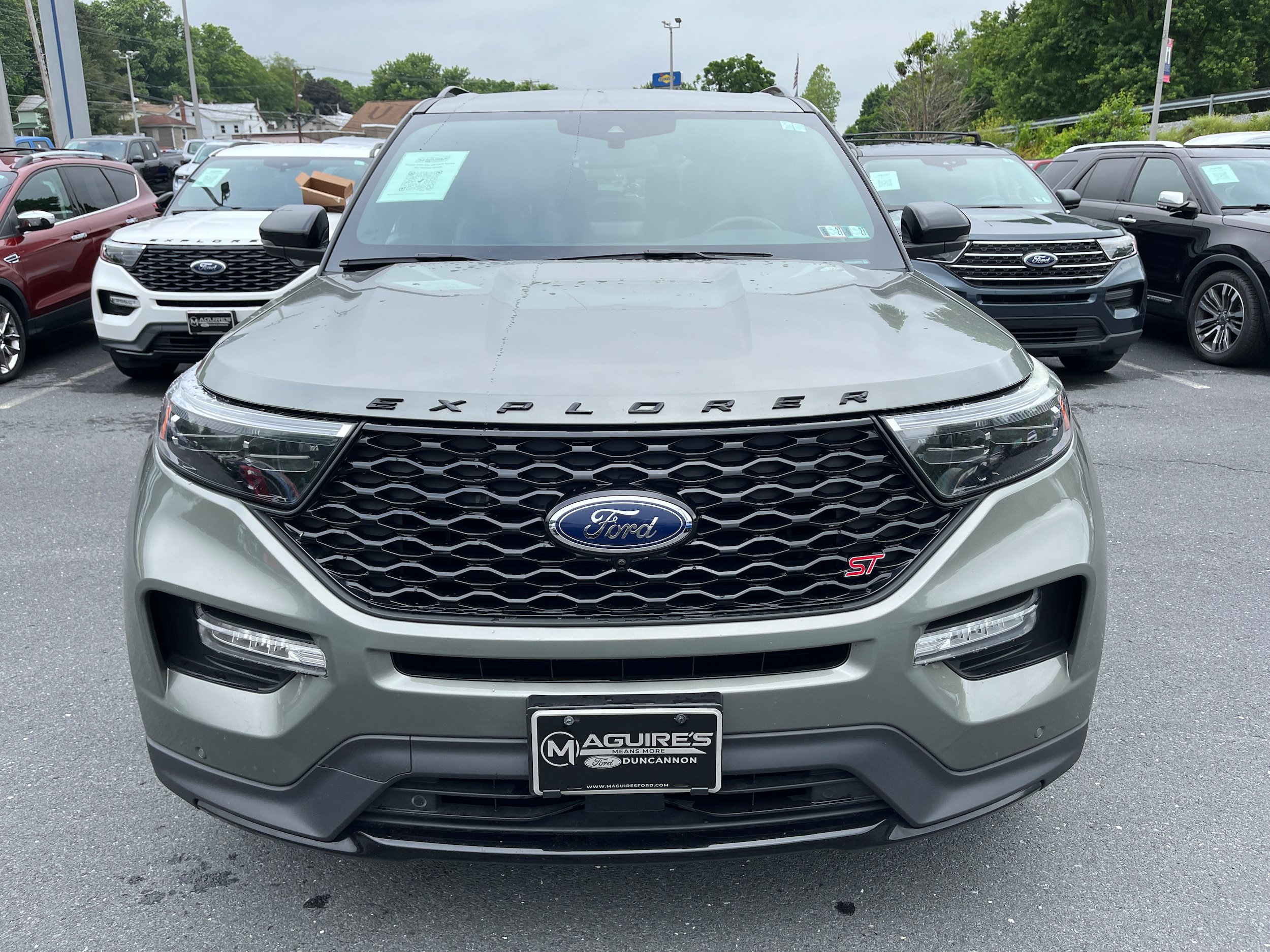 Certified 2020 Ford Explorer ST w/ Premium Technology Package AWD/4WD image 3