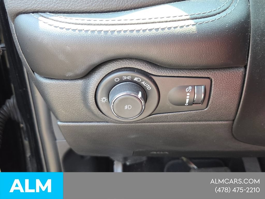 Used 2021 Dodge Durango SXT AWD/4WD image 24