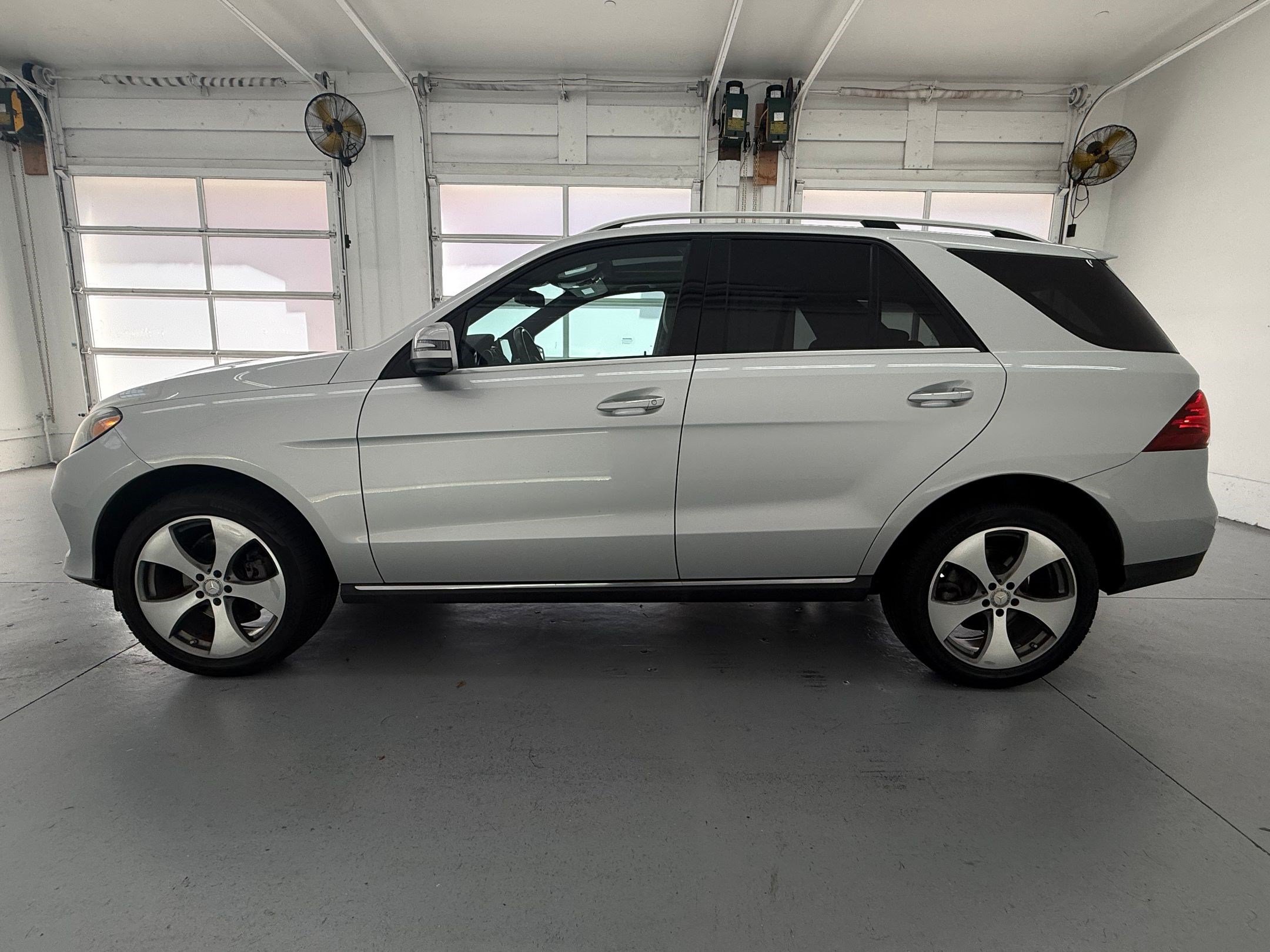 Used 2016 Mercedes-Benz GLE 350 4MATIC image 2