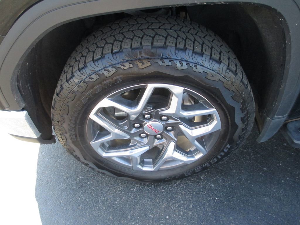 Used 2024 GMC Sierra 1500 SLT w/ SLT Premium Plus Package image 14