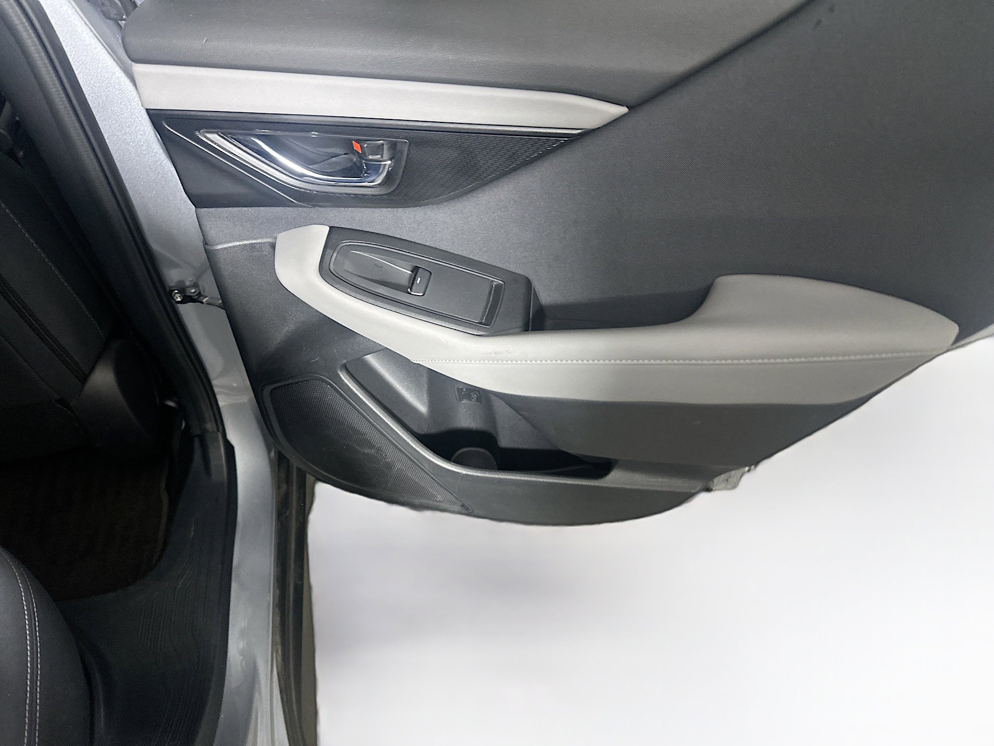 Used 2025 Subaru Outback Premium image 27