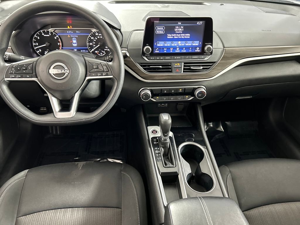 Used 2024 Nissan Altima 2.5 SV image 18