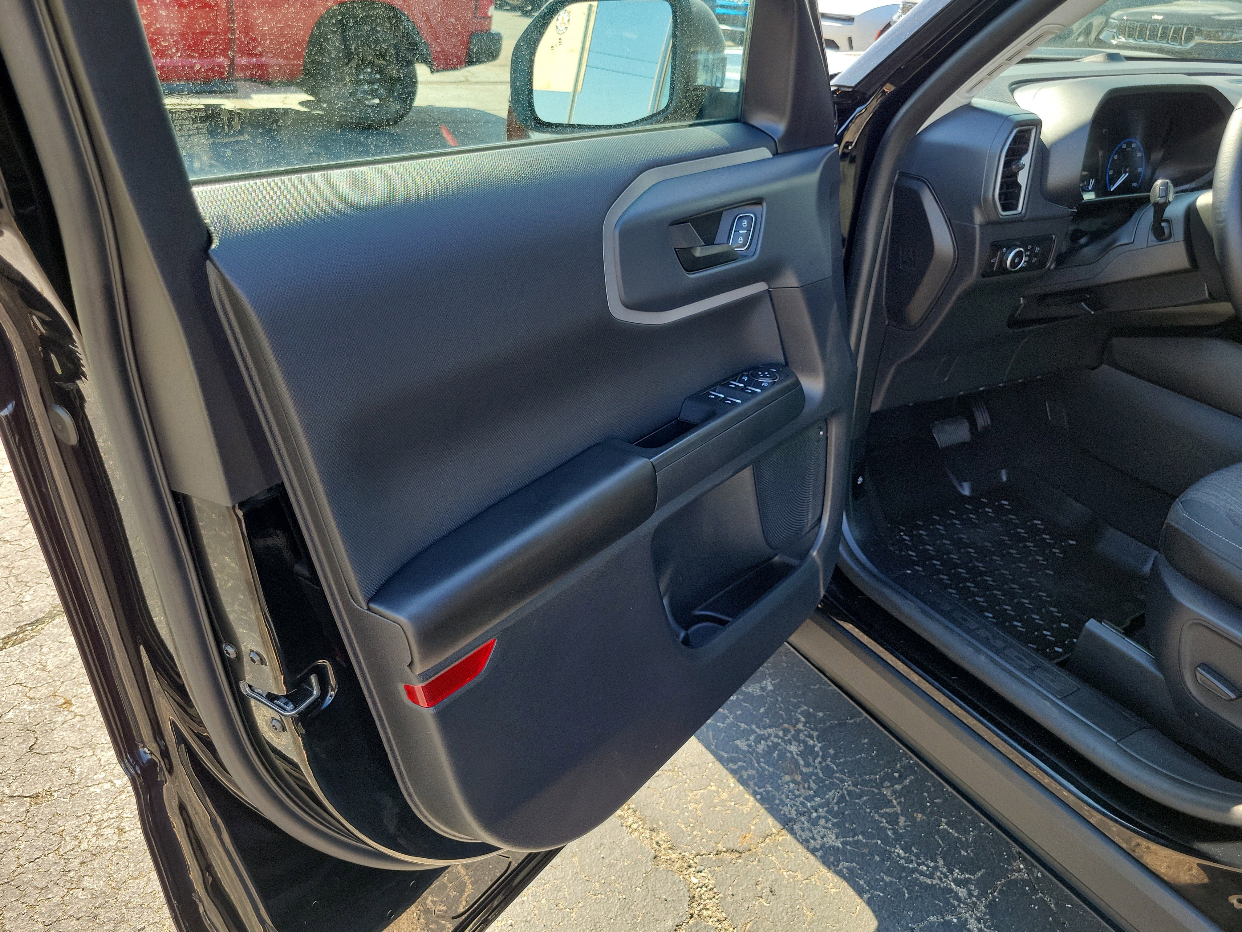 Used 2023 Ford Bronco Sport Big Bend w/ Convenience Package AWD/4WD image 6