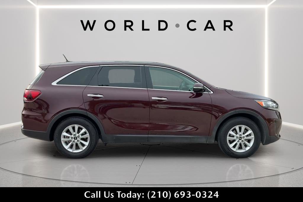 Used 2020 Kia Sorento LX FWD image 8
