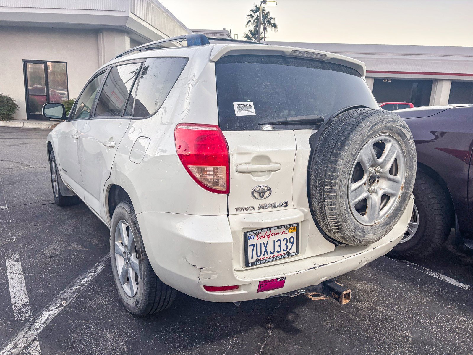 Used 2008 Toyota RAV4 Limited image 4