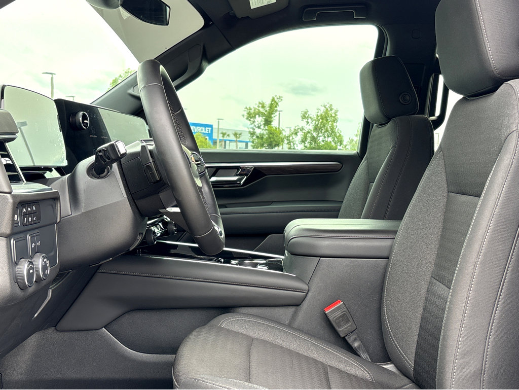 Used 2025 Chevrolet Tahoe LS RWD image 16