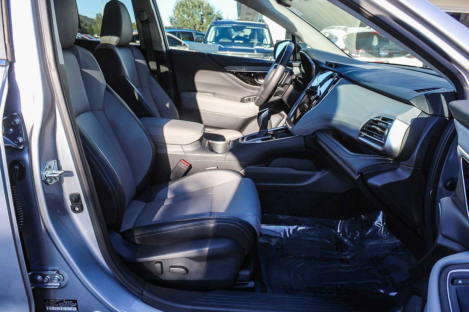 Used 2025 Subaru Outback Limited w/ Tech Package 2 image 16