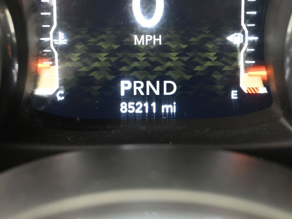 Used 2019 Jeep Wrangler Unlimited Sahara image 13