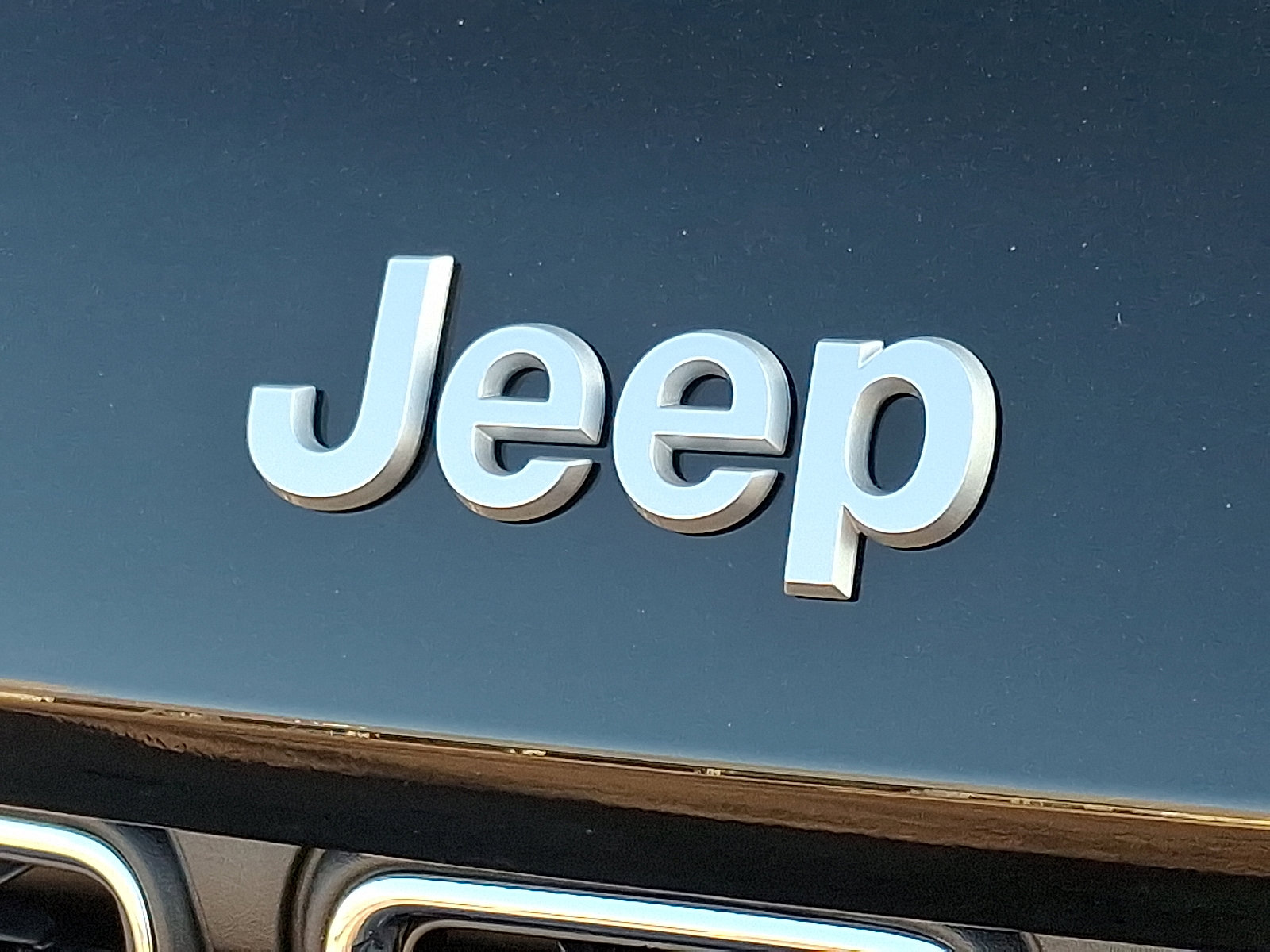 New 2025 Jeep Grand Cherokee Laredo X w/ Luxury Tech Group I image 15