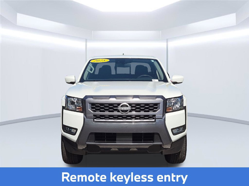 Used 2025 Nissan Frontier SV w/ SV Convenience Package RWD image 12
